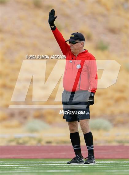 Thumbnail 1 in Elko vs Virgin (VVHS Bulldogs Invitational) photogallery.
