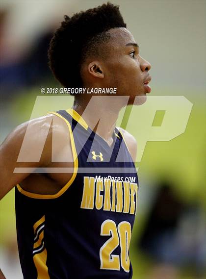Thumbnail 1 in Fossil Ridge vs McKinney photogallery.