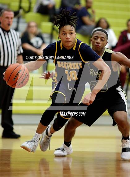 Thumbnail 2 in Fossil Ridge vs McKinney photogallery.