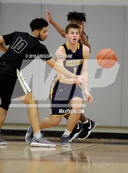 Thumbnail 3 in Fossil Ridge vs McKinney photogallery.