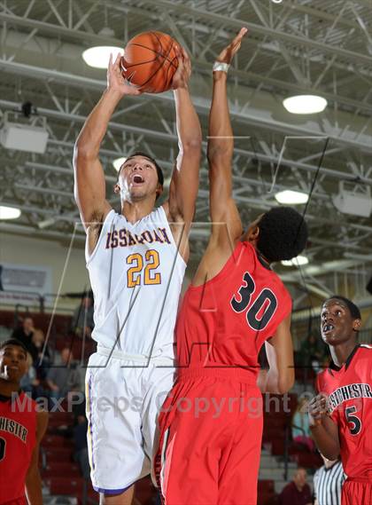 Thumbnail 3 in Issaquah vs. Westchester (MaxPreps Holiday Classic) photogallery.