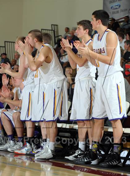 Thumbnail 3 in Issaquah vs. Westchester (MaxPreps Holiday Classic) photogallery.