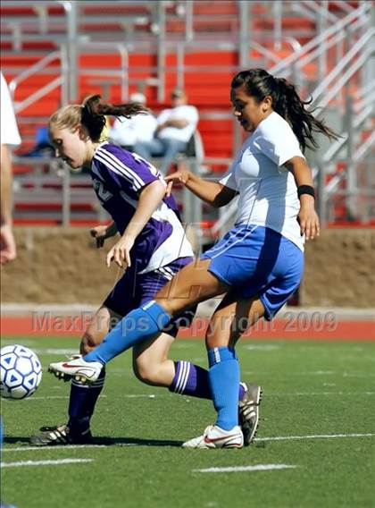 Thumbnail 3 in Turlock vs. Shasta (Foothill Mustang Kick Off) photogallery.