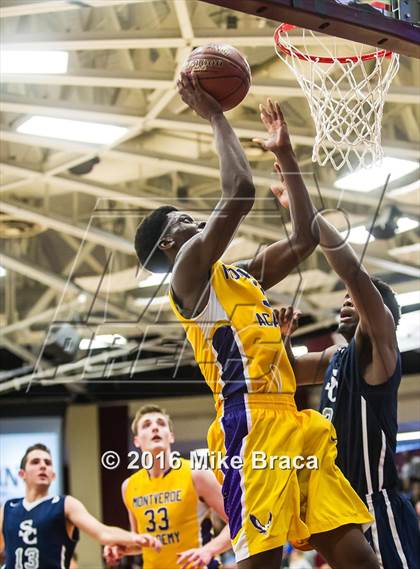 Thumbnail 2 in Sierra Canyon vs. Montverde Academy (Spalding Hoophall Classic) photogallery.
