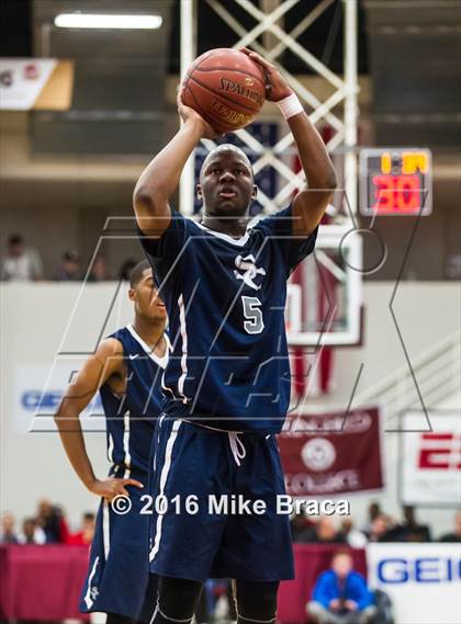 Thumbnail 3 in Sierra Canyon vs. Montverde Academy (Spalding Hoophall Classic) photogallery.