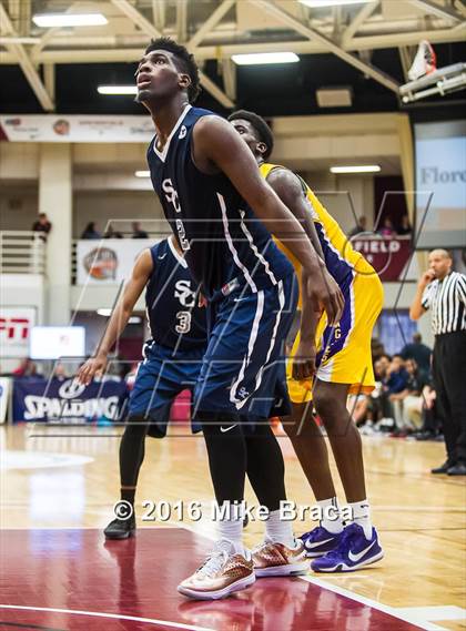 Thumbnail 3 in Sierra Canyon vs. Montverde Academy (Spalding Hoophall Classic) photogallery.