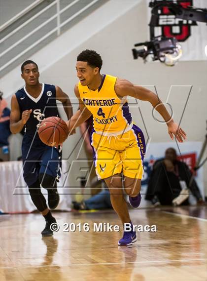 Thumbnail 3 in Sierra Canyon vs. Montverde Academy (Spalding Hoophall Classic) photogallery.