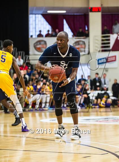 Thumbnail 2 in Sierra Canyon vs. Montverde Academy (Spalding Hoophall Classic) photogallery.