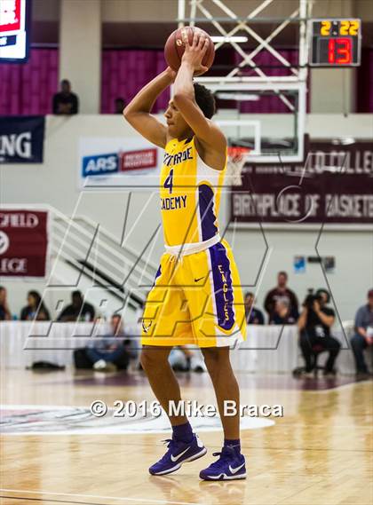 Thumbnail 2 in Sierra Canyon vs. Montverde Academy (Spalding Hoophall Classic) photogallery.