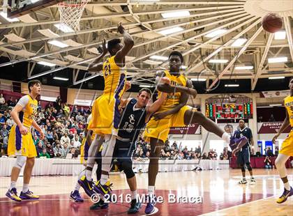 Thumbnail 2 in Sierra Canyon vs. Montverde Academy (Spalding Hoophall Classic) photogallery.
