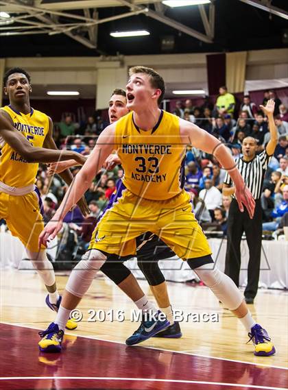 Thumbnail 2 in Sierra Canyon vs. Montverde Academy (Spalding Hoophall Classic) photogallery.