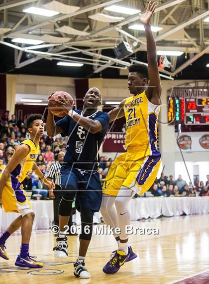 Thumbnail 1 in Sierra Canyon vs. Montverde Academy (Spalding Hoophall Classic) photogallery.