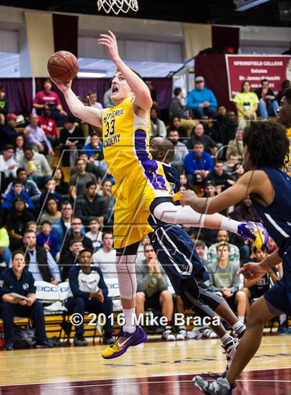 Thumbnail 2 in Sierra Canyon vs. Montverde Academy (Spalding Hoophall Classic) photogallery.