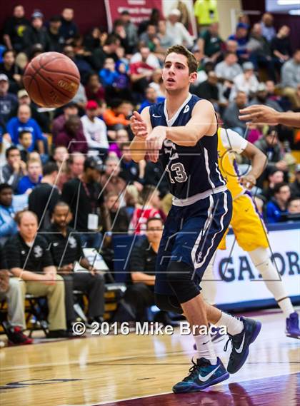 Thumbnail 1 in Sierra Canyon vs. Montverde Academy (Spalding Hoophall Classic) photogallery.
