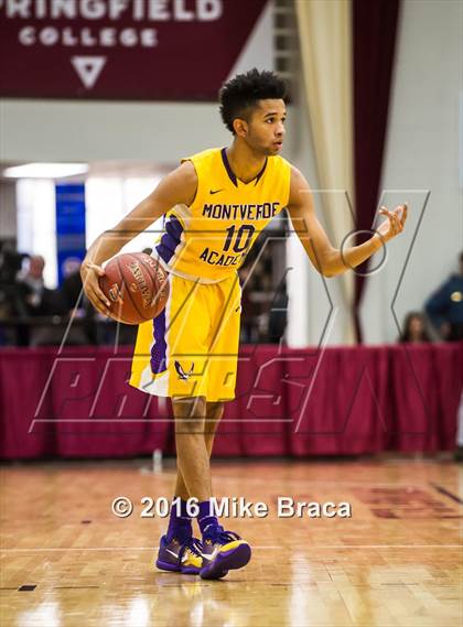 Thumbnail 3 in Sierra Canyon vs. Montverde Academy (Spalding Hoophall Classic) photogallery.