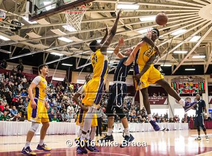Thumbnail 1 in Sierra Canyon vs. Montverde Academy (Spalding Hoophall Classic) photogallery.