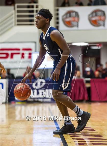 Thumbnail 2 in Sierra Canyon vs. Montverde Academy (Spalding Hoophall Classic) photogallery.