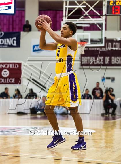 Thumbnail 1 in Sierra Canyon vs. Montverde Academy (Spalding Hoophall Classic) photogallery.