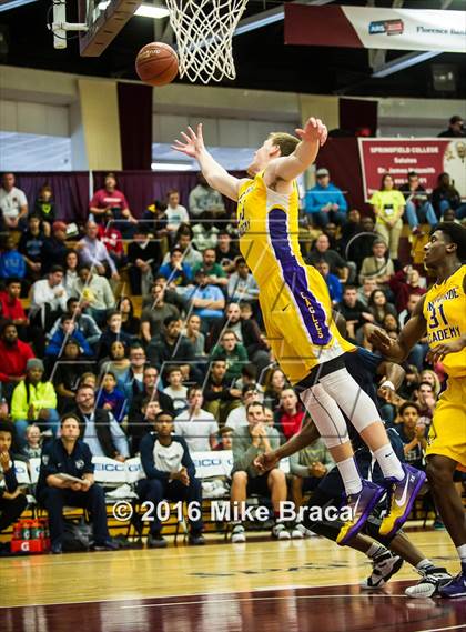 Thumbnail 3 in Sierra Canyon vs. Montverde Academy (Spalding Hoophall Classic) photogallery.