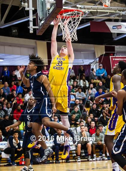 Thumbnail 1 in Sierra Canyon vs. Montverde Academy (Spalding Hoophall Classic) photogallery.