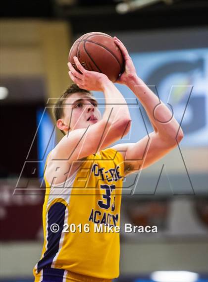 Thumbnail 3 in Sierra Canyon vs. Montverde Academy (Spalding Hoophall Classic) photogallery.