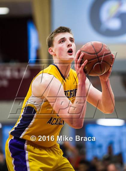 Thumbnail 3 in Sierra Canyon vs. Montverde Academy (Spalding Hoophall Classic) photogallery.