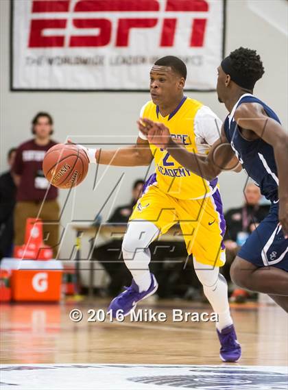 Thumbnail 2 in Sierra Canyon vs. Montverde Academy (Spalding Hoophall Classic) photogallery.