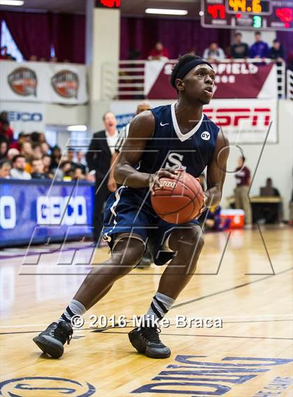 Thumbnail 2 in Sierra Canyon vs. Montverde Academy (Spalding Hoophall Classic) photogallery.