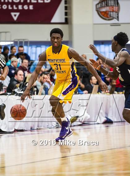 Thumbnail 3 in Sierra Canyon vs. Montverde Academy (Spalding Hoophall Classic) photogallery.