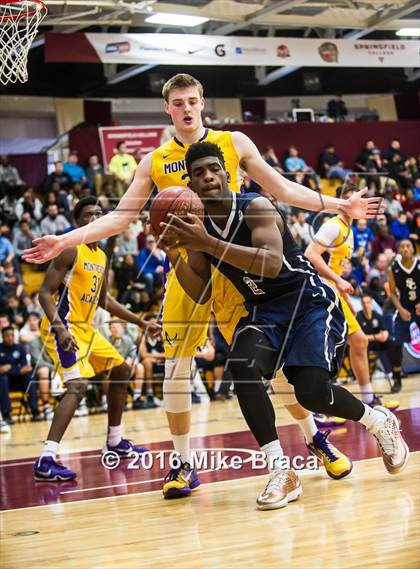 Thumbnail 2 in Sierra Canyon vs. Montverde Academy (Spalding Hoophall Classic) photogallery.
