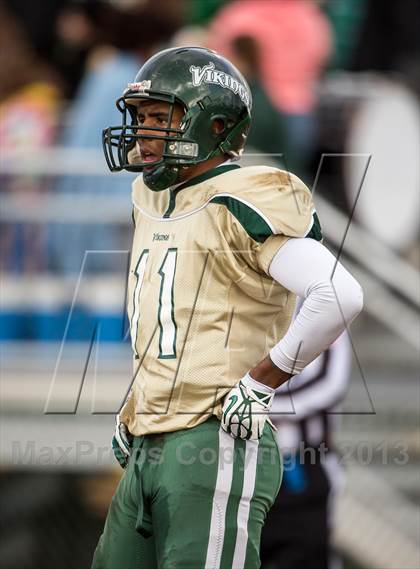 Thumbnail 2 in Loudoun Valley vs Northside (VHSL 3A Semifinal) photogallery.