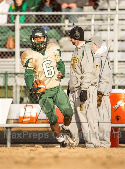 Thumbnail 2 in Loudoun Valley vs Northside (VHSL 3A Semifinal) photogallery.