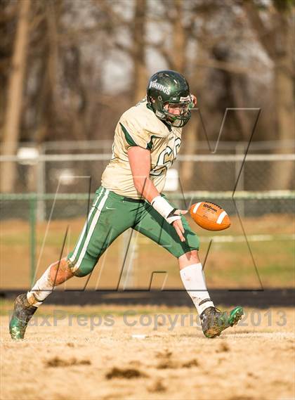 Thumbnail 3 in Loudoun Valley vs Northside (VHSL 3A Semifinal) photogallery.