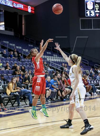Thumbnail 3 in Saguaro vs. Seton Catholic (MLK Basketball Classic) photogallery.