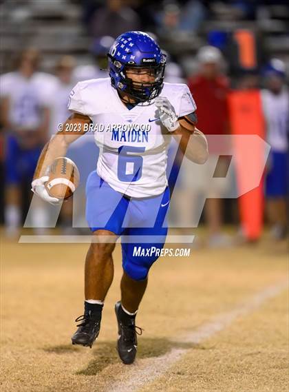 Thumbnail 1 in Maiden @ Salisbury (NCHSAA 2A Round 2) photogallery.