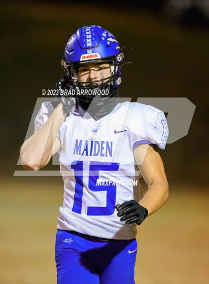 Thumbnail 1 in Maiden @ Salisbury (NCHSAA 2A Round 2) photogallery.