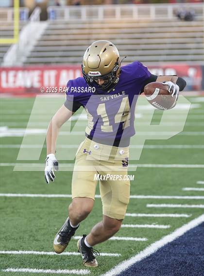 Thumbnail 1 in Smithtown West vs. Sayville (NYSPHSAA D3 Semifinal) photogallery.