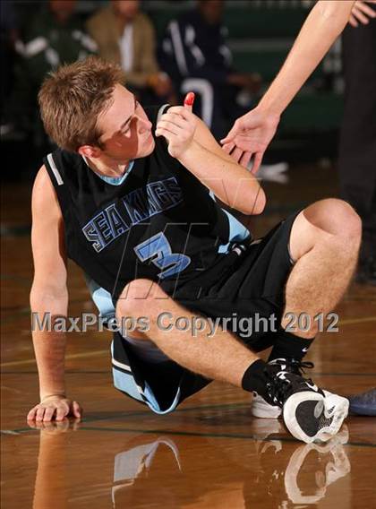 Thumbnail 1 in Corona del Mar vs. Hart (Providence Cystic Fibrosis Benefit) photogallery.