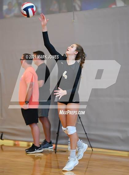 Thumbnail 2 in Archbishop Mitty vs. Mater Dei (Nike Tournament of Champions) - Gold Division - Final photogallery.
