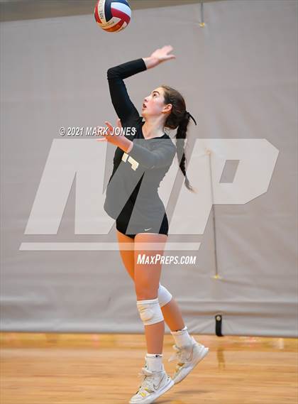 Thumbnail 2 in Archbishop Mitty vs. Mater Dei (Nike Tournament of Champions) - Gold Division - Final photogallery.