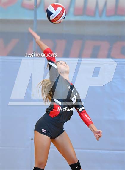 Thumbnail 3 in Archbishop Mitty vs. Mater Dei (Nike Tournament of Champions) - Gold Division - Final photogallery.