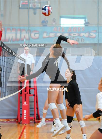 Thumbnail 1 in Archbishop Mitty vs. Mater Dei (Nike Tournament of Champions) - Gold Division - Final photogallery.
