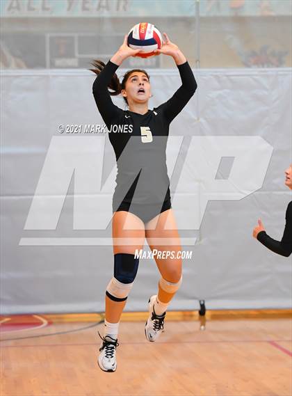 Thumbnail 1 in Archbishop Mitty vs. Mater Dei (Nike Tournament of Champions) - Gold Division - Final photogallery.