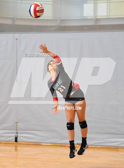 Thumbnail 3 in Archbishop Mitty vs. Mater Dei (Nike Tournament of Champions) - Gold Division - Final photogallery.
