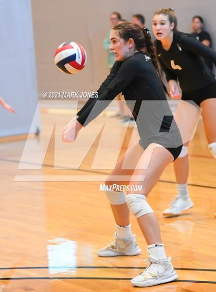 Thumbnail 2 in Archbishop Mitty vs. Mater Dei (Nike Tournament of Champions) - Gold Division - Final photogallery.
