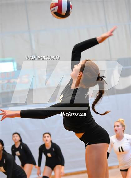 Thumbnail 1 in Archbishop Mitty vs. Mater Dei (Nike Tournament of Champions) - Gold Division - Final photogallery.