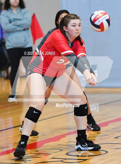 Thumbnail 1 in Archbishop Mitty vs. Mater Dei (Nike Tournament of Champions) - Gold Division - Final photogallery.