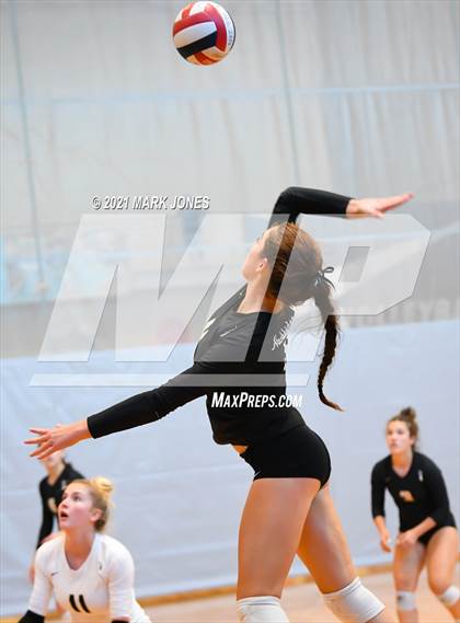 Thumbnail 1 in Archbishop Mitty vs. Mater Dei (Nike Tournament of Champions) - Gold Division - Final photogallery.