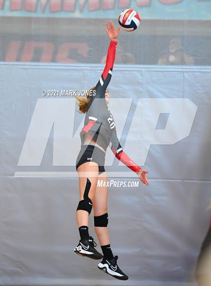 Thumbnail 3 in Archbishop Mitty vs. Mater Dei (Nike Tournament of Champions) - Gold Division - Final photogallery.
