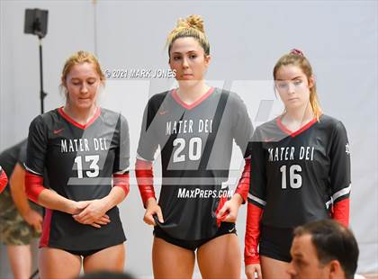 Thumbnail 3 in Archbishop Mitty vs. Mater Dei (Nike Tournament of Champions) - Gold Division - Final photogallery.